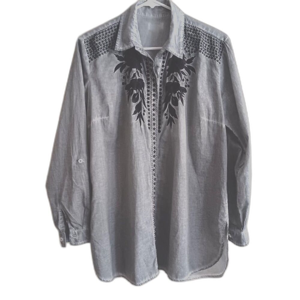 chic connection button up L/XL gray black floral embroidery western fairygrunge